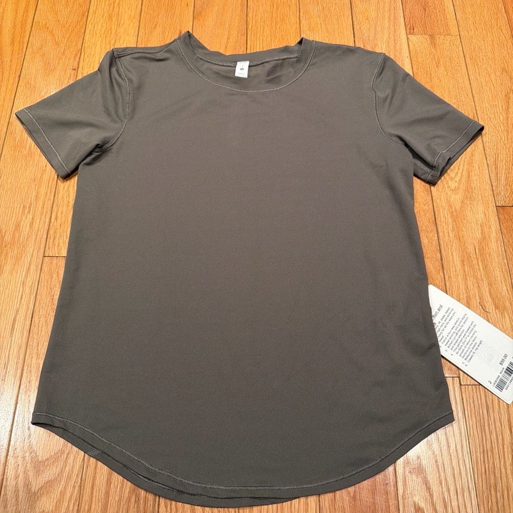 NWT Lululemon High Neck Run Train Tee | Olive Green | Size 2